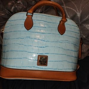 Dooney & Bourke
